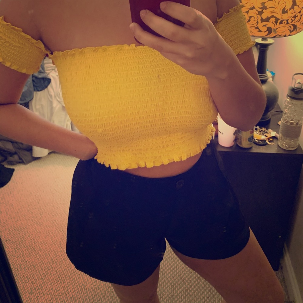Crop top